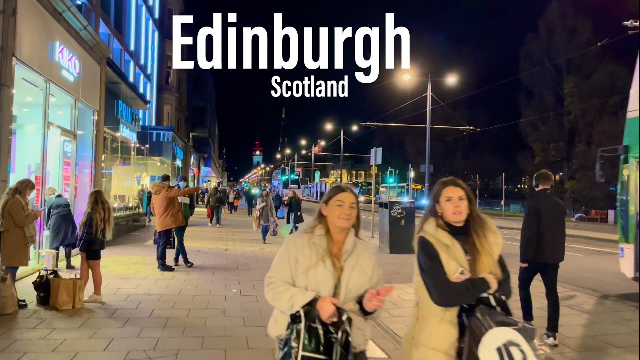 image 0 Edinburgh Scotland 🏴󠁧󠁢󠁳󠁣󠁴󠁿- Christmas Ambience 🎅 Walking Tour - 4k-hdr